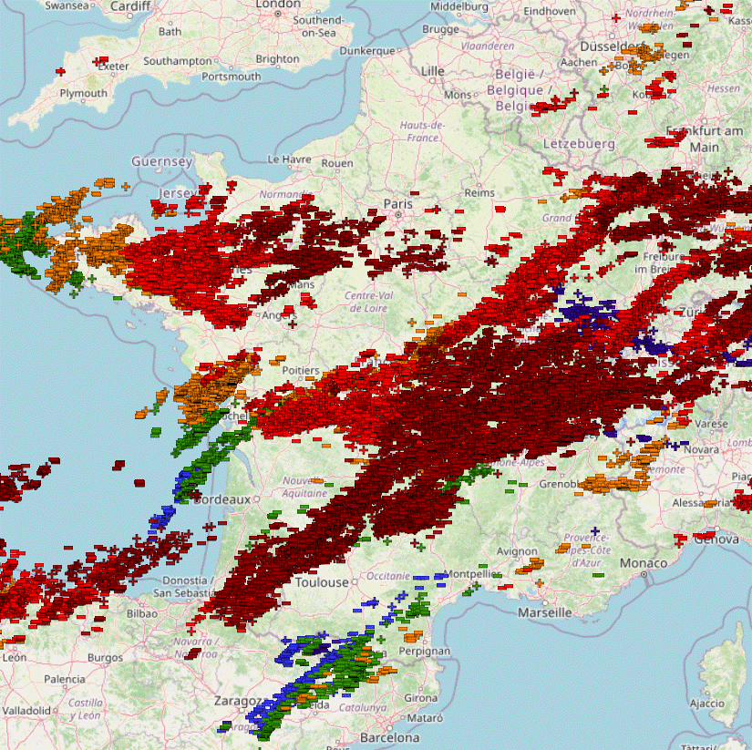 Le ciel s’est déchaîné : 32 489 éclairs en 48 heures, un expert décrypte cet épisode hors norme 1 Meteorage France 20260716